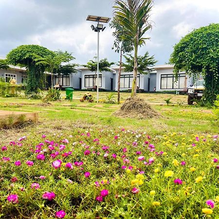 Chomkatae Bungalows Saen Monourom Extérieur photo