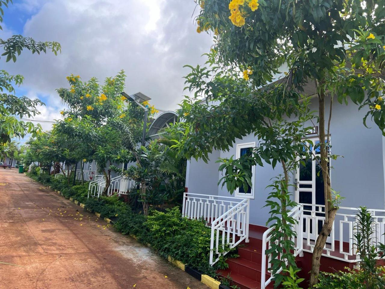 Chomkatae Bungalows Saen Monourom Extérieur photo
