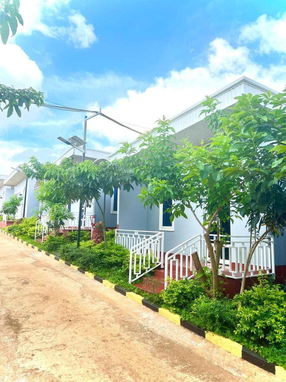 Chomkatae Bungalows Saen Monourom Extérieur photo