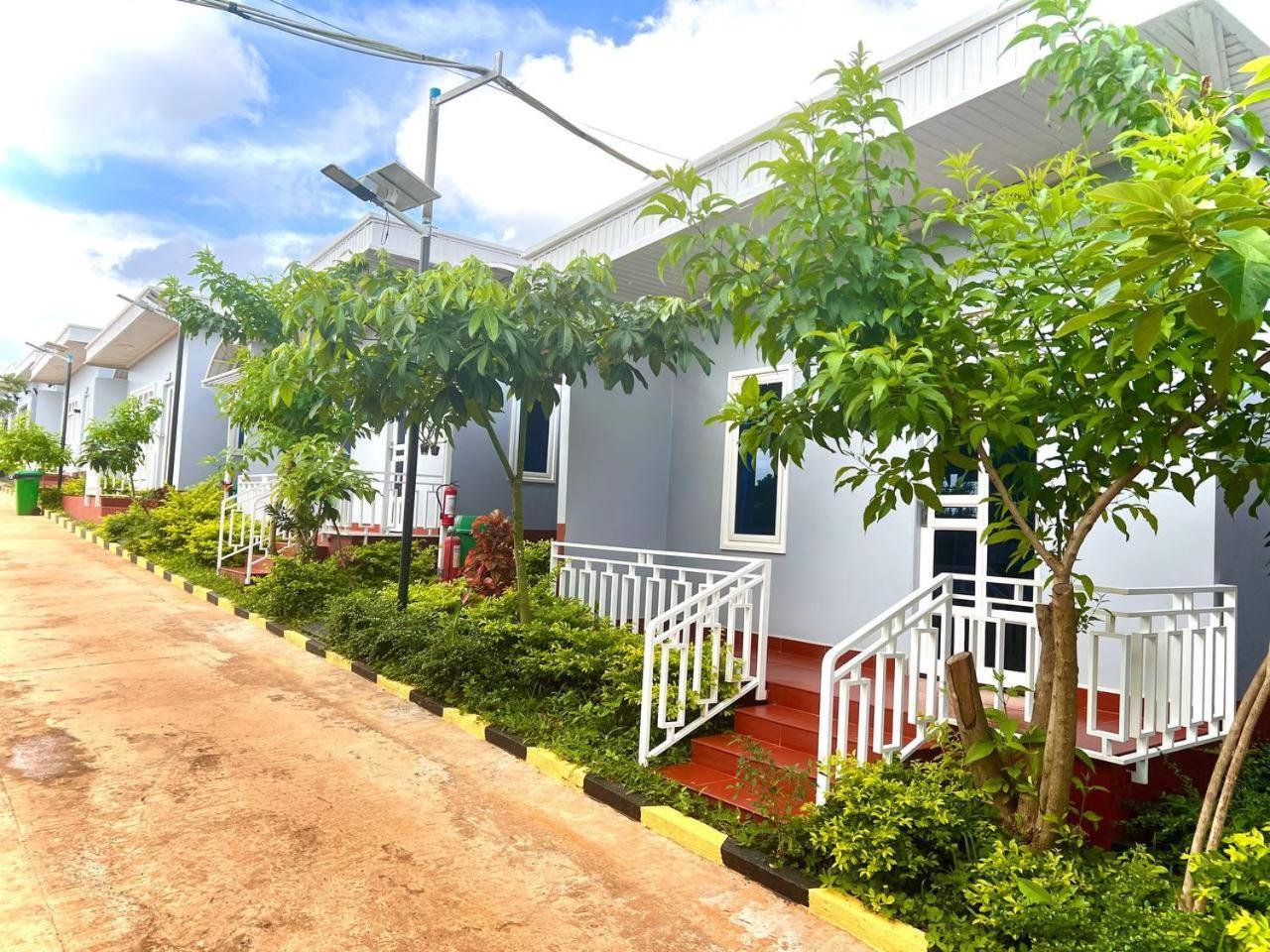 Chomkatae Bungalows Saen Monourom Extérieur photo